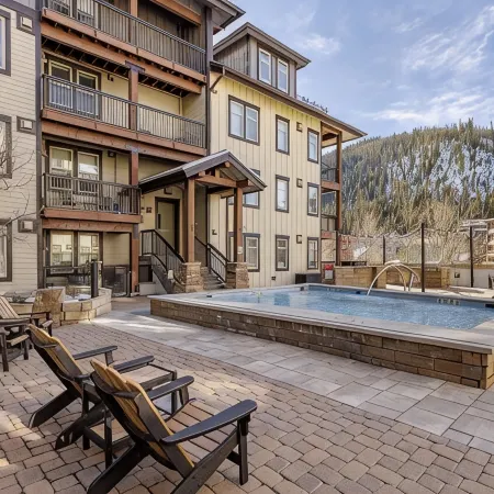 Steps from the Lifts of Winter Park Base-Newly Remodeled Studio