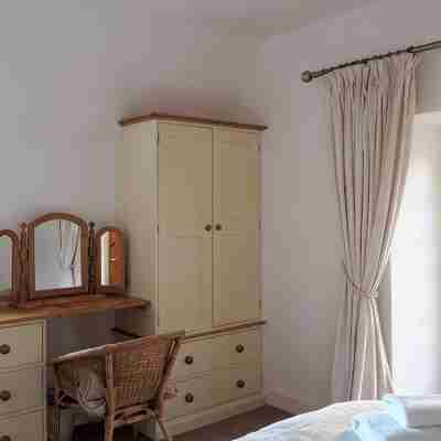 Kiln House: Idyllically situated Highland home with wildlife garden and river. Rooms