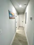 The Blue River House. 3-bedroom Pool house in peaceful Fort Myers with AC, WiFi - Homestays