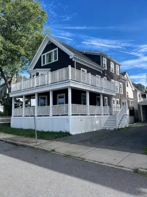 Waterfront 2 Bedroom Unit