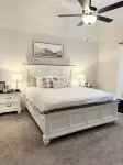 Spacious 5-bedroom TAMU house in Bryan with WiFi, AC