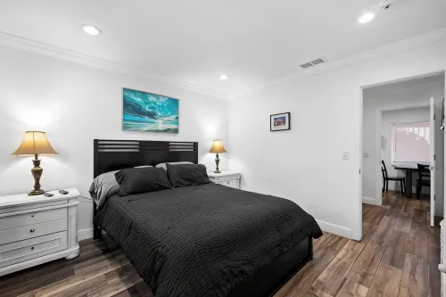 Unit  3 Lauderdale by the Sea Updated Two Bedrm/ 1st Floor200+- Steps to Beach - Villas