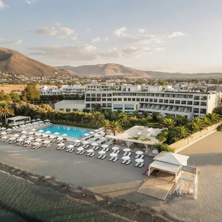 Plaza Resort