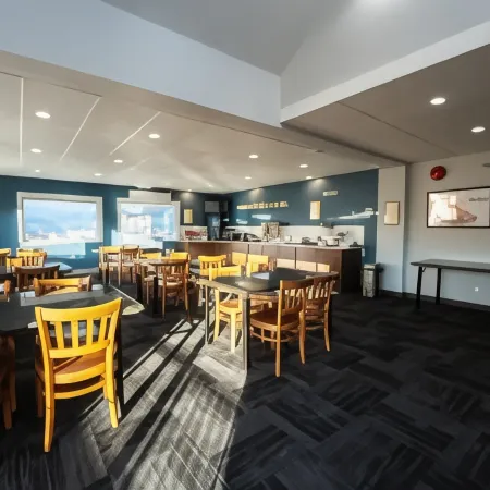 Days Inn by Wyndham Kamloops BC