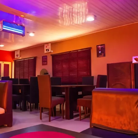 Esporta Suites - Agindingbi