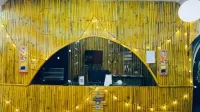 XTSY Travellers Hostel - Hostels