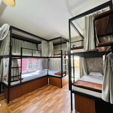 Amy Hostel Hue