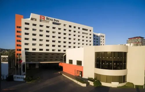 Real Inn Tijuana by Camino Real Hoteles - مناسب للعائلات