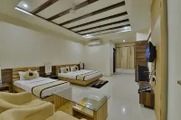 Meghdoot Hotel & Resorts - bar