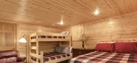 On the Eagle River Chain O’ Lakes, Lake Front, 3200 sq. ft., 2.5 Baths - 무료 와이파이