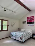 Large Vacation Home Across from Lake Superior & Short Walk to Lighthouse!! - 3 estrellas