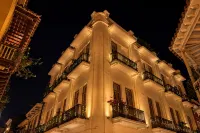 Prime 12Br Old City Corner Villa with Rooftop Pool 酒店
