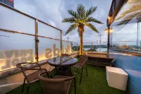 Noble Hotel - balcony