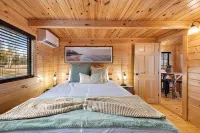 Tiny Log Cabin on Lake Michigan Shore_Full Week Rental - 3-Star