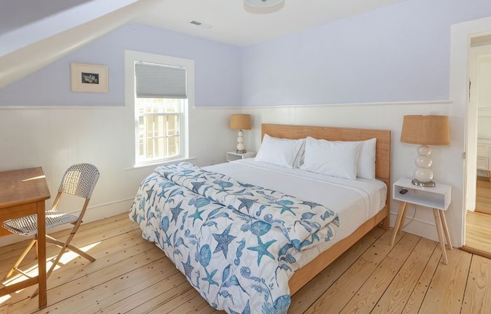 Bright & Stylish Coastal Retreat in Marblehead Historic Center w Parking!