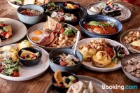 Delta Hotels Grand Okanagan Resort - breakfast