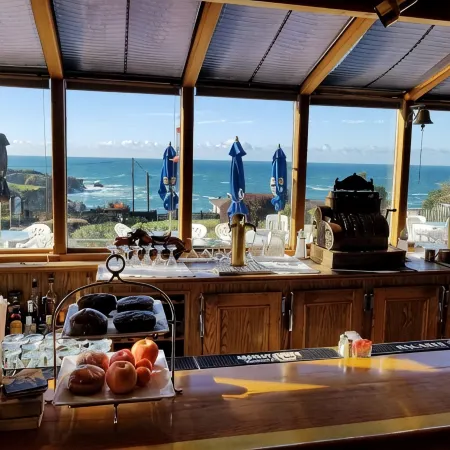 Ocean Cove Lodge