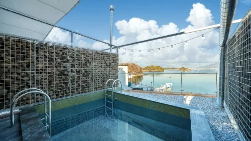 Sacheon Azule Poolvilla - Pools