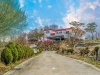 江華島奈裏蒙海灘膳宿旅館 鄰近阳水场的酒店