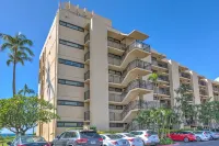 Remodeled Quiet Oceanfront Corner Unit on 3rd Floor at Sugar Beach Resort - 4-نجوم