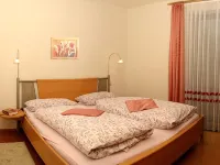 Ruhig Gelegene Fewo 01 - Rustikal und Modern Eingerichtet in Waldnähe Hotels in Achslach