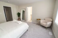 BRAND NEW 3 bedroom house minutes from Niagara Falls - Wifi