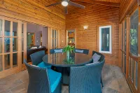 Seaside 3 Bedroom Villa with Pool in First Bight. Incredible Views! - Homestays