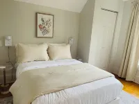 Stylish and Comfortable Downtown Historical Home Two Blocks From the River - 무료 와이파이