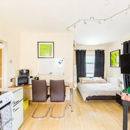 Umbrella Properties Apartment Birmingham