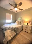 2/1 Pvt Pool home/ walk to Blue Jays stadium/ DT Dunedin. GolfCart rental avail - 4성급