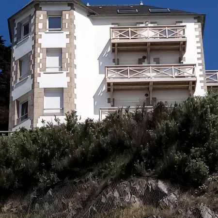 250 ° panoramic sea view from the 10 windows !! Classified furnished with 4-star tourism.