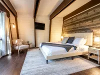 6BR Modern Massanutten Chalet with Hot Tub, Sauna マクガヘイズビルのホテル