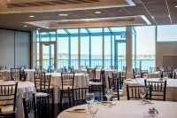 Oyster Point Hotel - breakfast