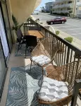 100 Yards to the Beach in the Heart of Ocean City 42nd St. 2 Bed 2 Bath Sleeps 6 - 4-Star