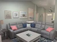 Coastal Getaway with game room pool hot tub & inlaw suite in heart of Sebastian - 4 estrellas