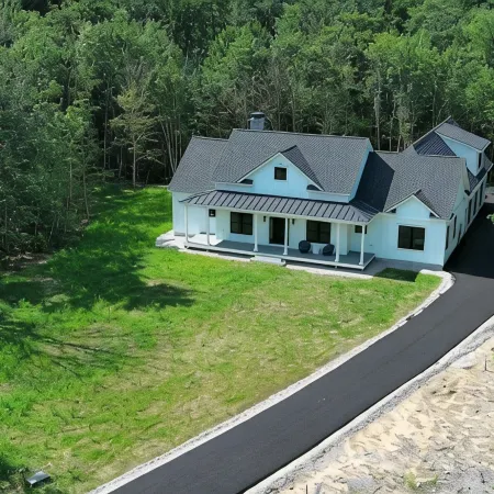 4 bed, 3.5 bath house with a 3 car garage, steam shower and fireplace! NO PETS!