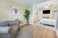 Recently Renovated 4BR 3BA Home - 4-Star