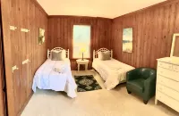 Surf's  Up - Homestays