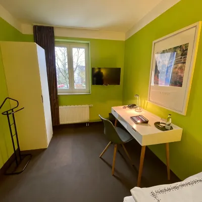 Hotel Kaiserswerth โรงแรมใกล้ไคเซอร์พฟาลซ์ ไคเซอร์สเวิร์ธ