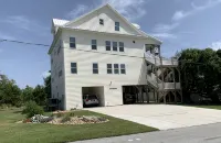 New Beautiful Custom Build Beach Home. Ocean View. Private Heated Pool - 4 estrellas