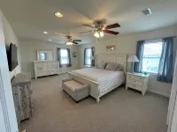 Beachside Breeze! 5 BR 3 BA beach paradise! - 3つ星