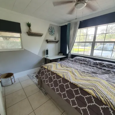 Your Quiet Place with private entrance - Homestays