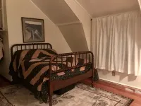 Rustic 60’s era Stowe ski camp. - 2-Star