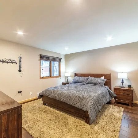 Fully Remodeled 2Bed + Loft, 3Bath 1,857sf Mammoth Condo
