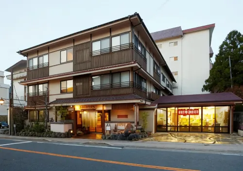 Unzen Iwaki Ryokan - Bãi đậu xe