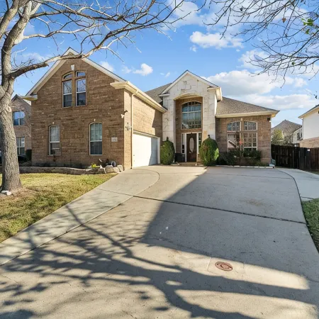 Keller’s Crown - Huge House Near Stadiums - Hot Tub & Pool Table Hotels in Keller