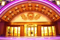 Tumenjiang Business Hotel - Balcony
