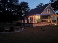 Quaint 3 Bedroom Farmhouse near Lone Grove, Oklahoma - 3 estrellas