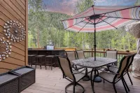 Keystone Ski Resort w/ Free Shuttle, Pet Friendly, Private Hot Tub, Pool Access! - 健身室/gym room