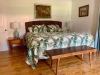 Rustic newly remodeled River House on working fish house property . Gulf access - 3星級